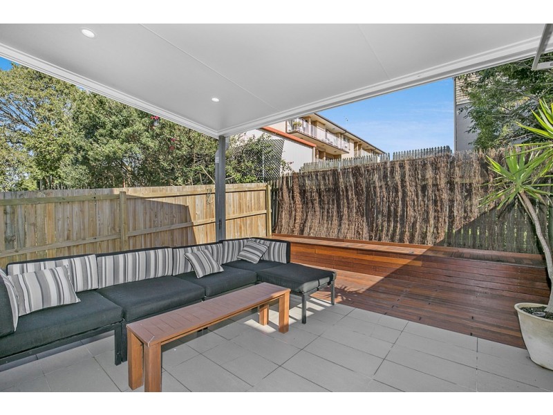 1/18 Lothian Street, Annerley QLD 4103