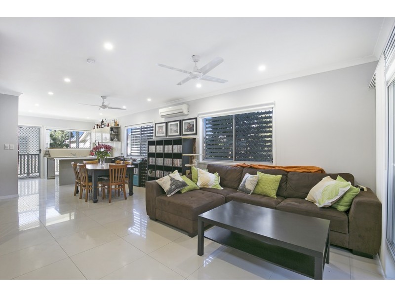 1/18 Lothian Street, Annerley QLD 4103