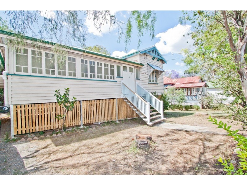 72 Fairfield Road, Fairfield QLD 4103