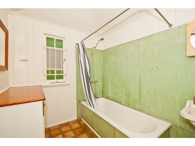 72 Fairfield Road, Fairfield QLD 4103
