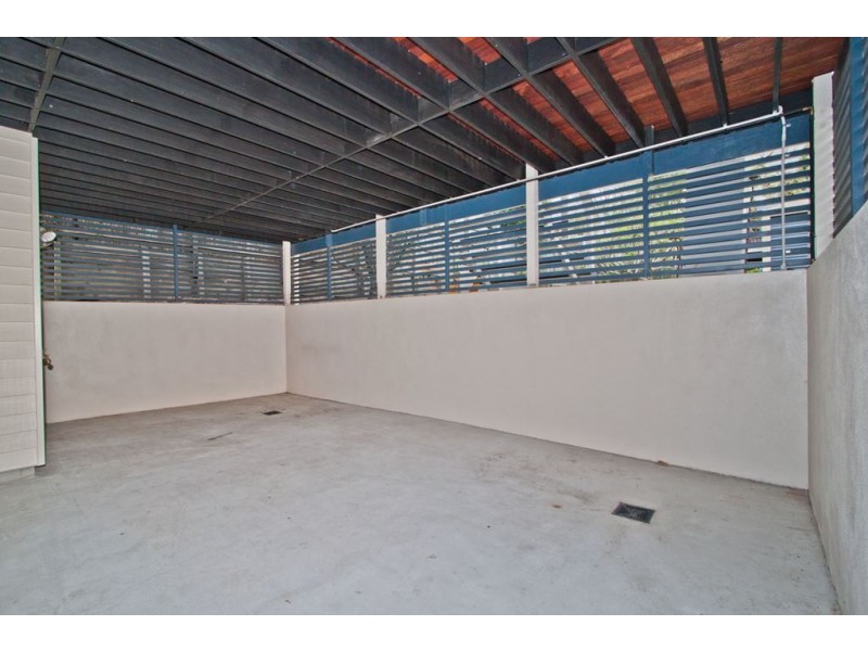 2/11 Sydney Street, Fairfield QLD 4103