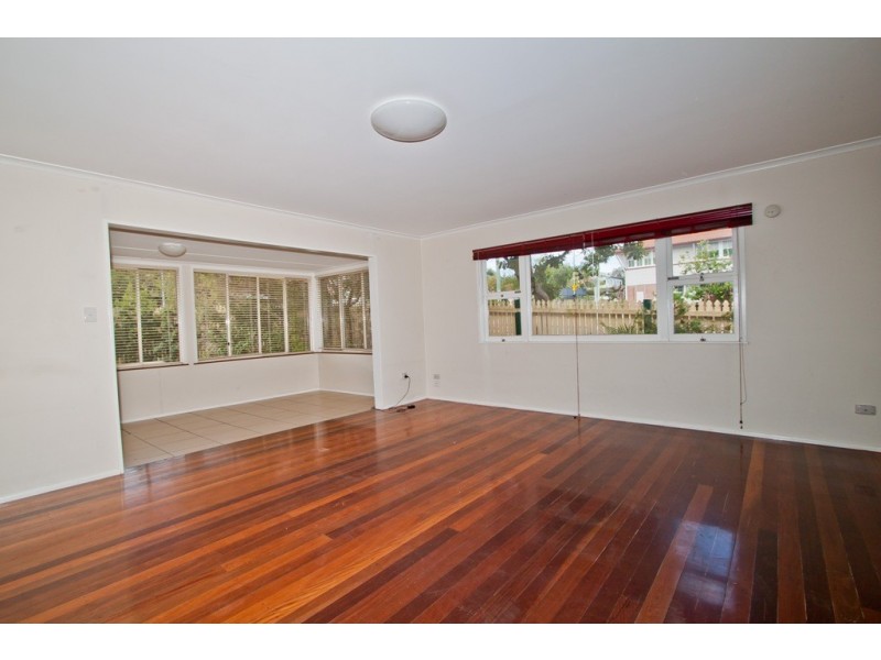 92 Venner Road, Annerley QLD 4103