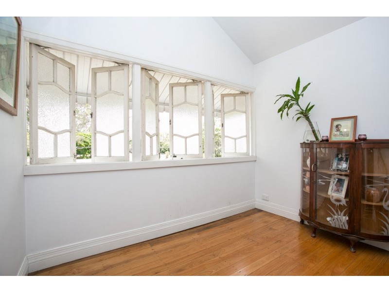 209 Venner Road, Fairfield QLD 4103