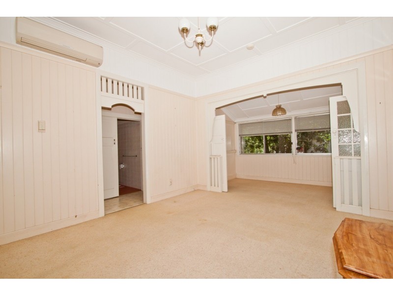 11 Delville Avenue, Moorooka QLD 4105