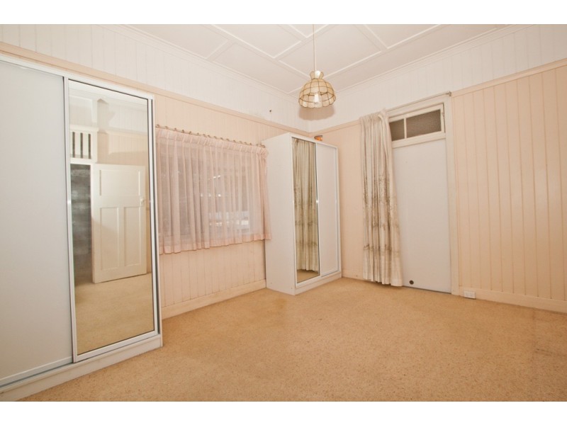 11 Delville Avenue, Moorooka QLD 4105