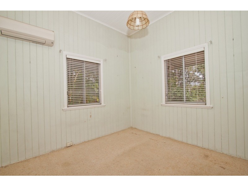11 Delville Avenue, Moorooka QLD 4105