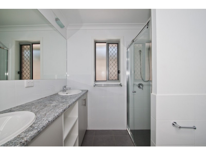 126 Sanderling Street, Inala QLD 4077