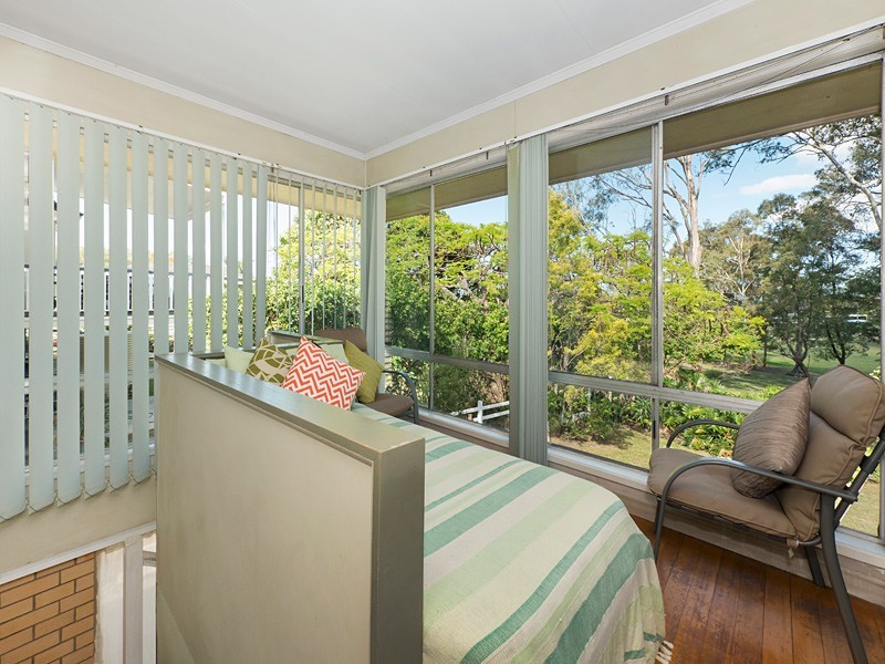 34 Broadway Street, Carina QLD 4152