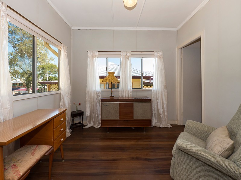 34 Broadway Street, Carina QLD 4152