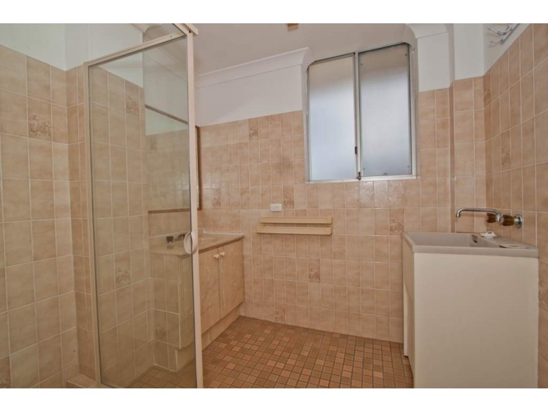 1/13 Crown Street, Holland Park West QLD 4121