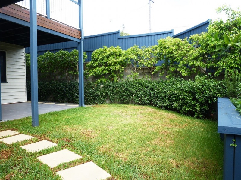 21 Palmer Street, Greenslopes QLD 4120