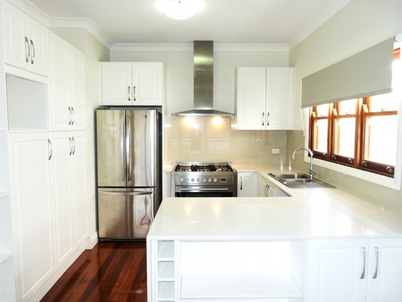 21 Palmer Street, Greenslopes QLD 4120