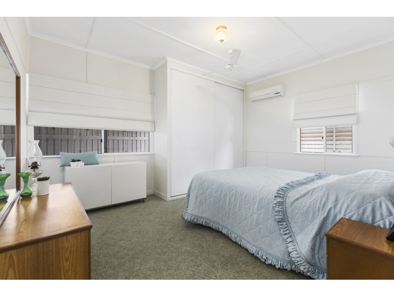 6 Beechcroft Street, Coopers Plains QLD 4108