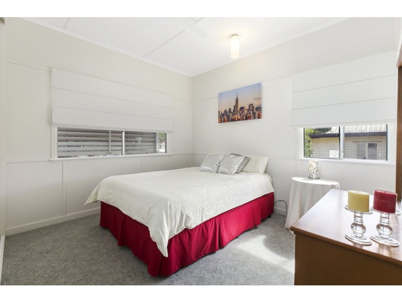 6 Beechcroft Street, Coopers Plains QLD 4108