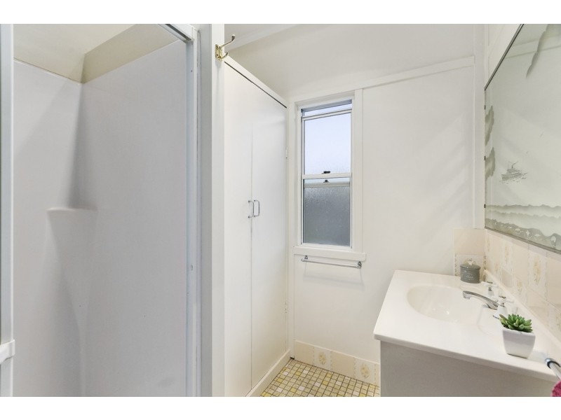 6 Beechcroft Street, Coopers Plains QLD 4108