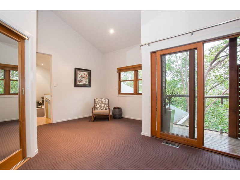 25 Flynn Street, Holland Park West QLD 4121