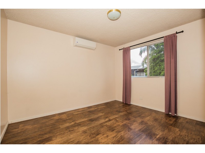 2/10 Cross Street, Fairfield QLD 4103