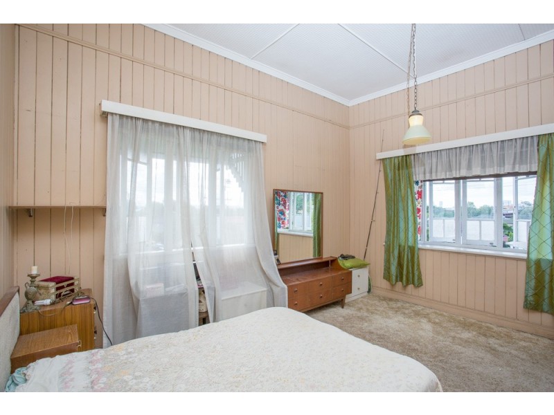 18 Ridge Street, Greenslopes QLD 4120