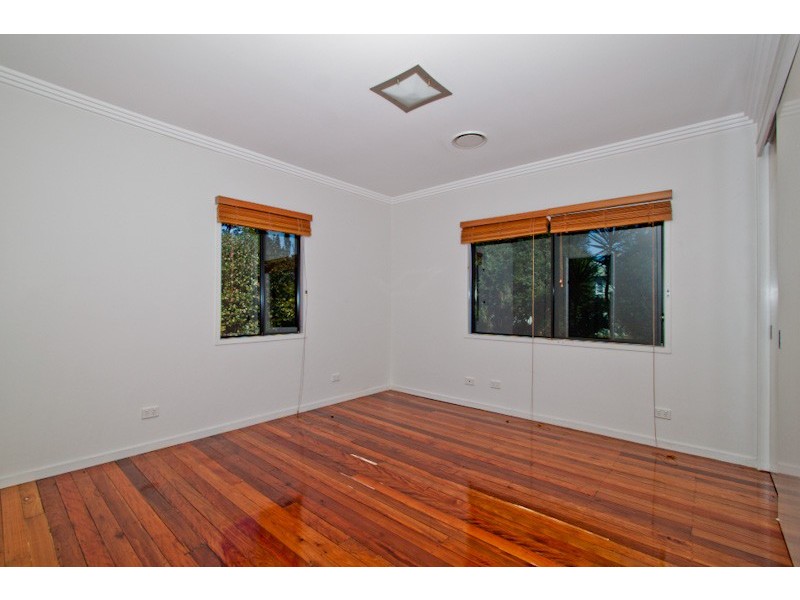 9 Snowden Street, Tarragindi QLD 4121