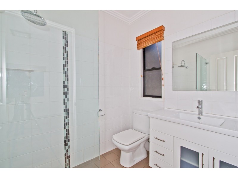 9 Snowden Street, Tarragindi QLD 4121