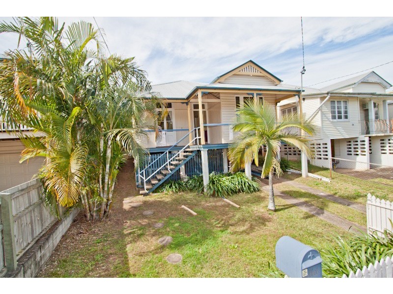 15 Deighton Road, Dutton Park QLD 4102