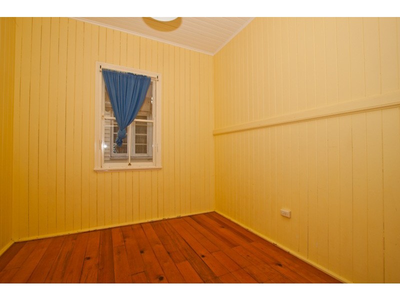 15 Deighton Road, Dutton Park QLD 4102