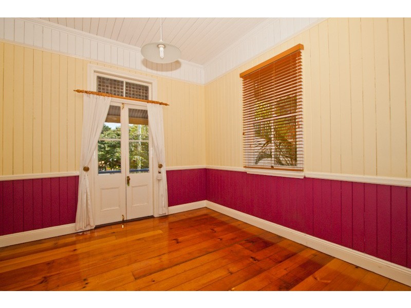 15 Deighton Road, Dutton Park QLD 4102