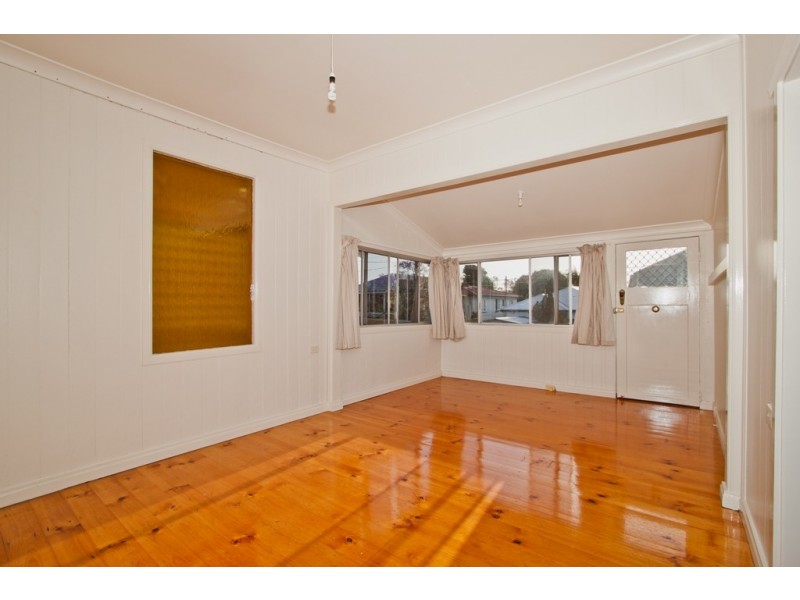 38 Pear Street, Greenslopes QLD 4120