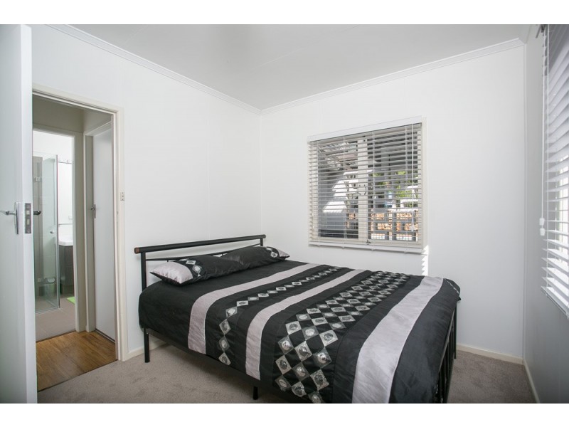 132 Fernvale Road, Tarragindi QLD 4121