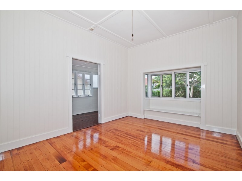 32 Victoria Terrace, Annerley QLD 4103