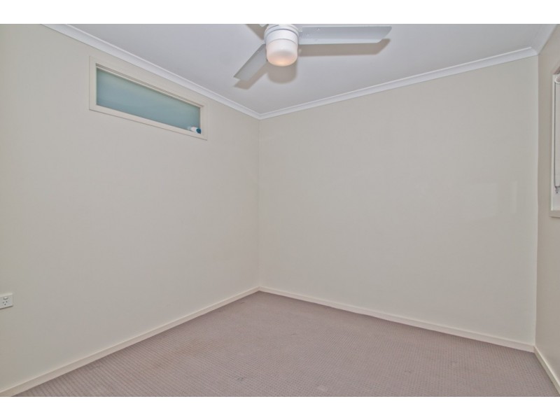 1/42 William Parade, Fairfield QLD 4103