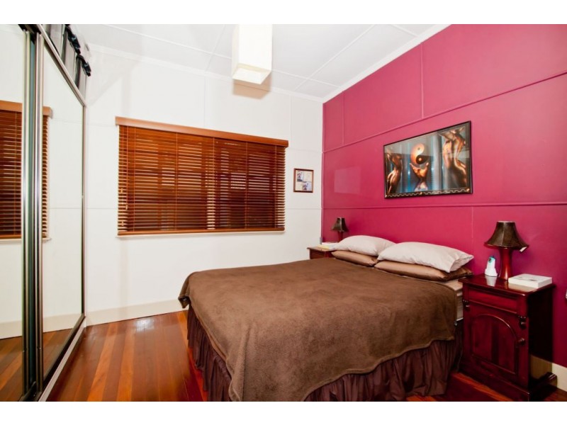 32 Cobden Street, Moorooka QLD 4105