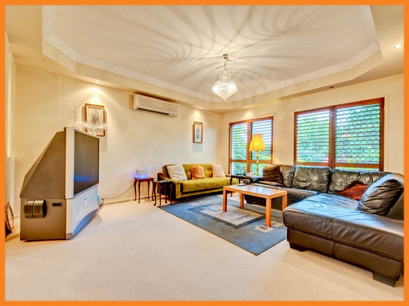 45 White Cedar Circuit, Stretton QLD 4116