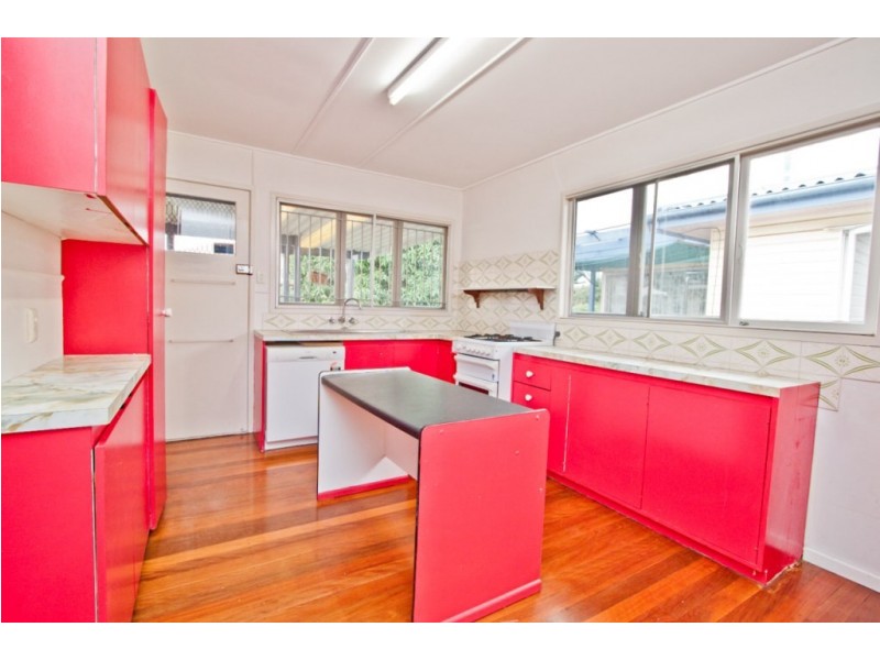 118 Chaucer Street, Moorooka QLD 4105