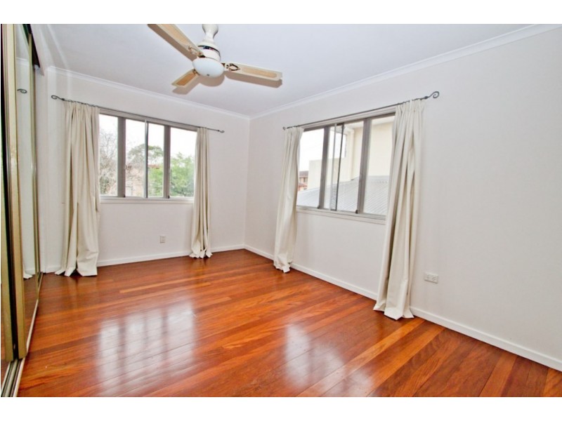 118 Chaucer Street, Moorooka QLD 4105