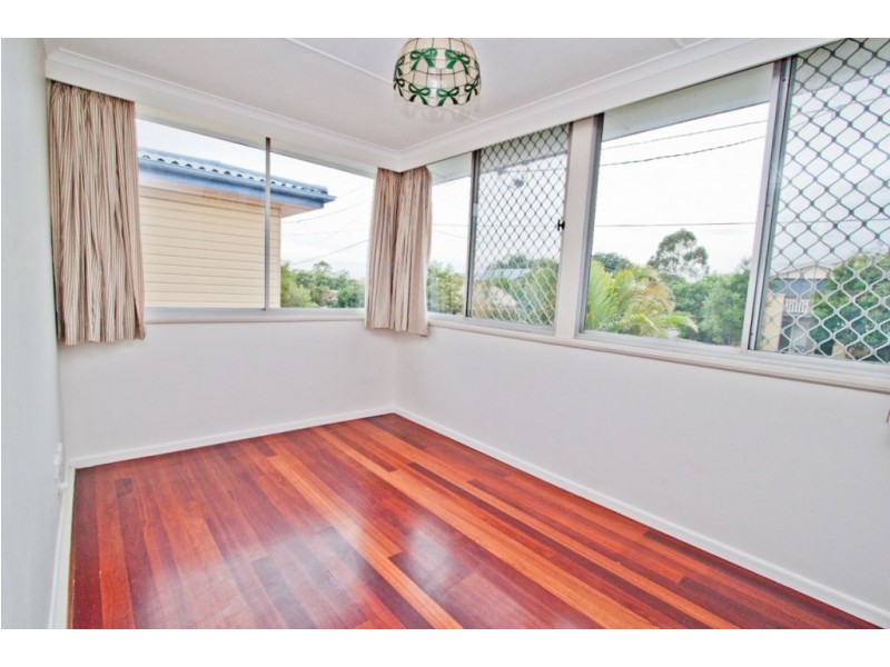 118 Chaucer Street, Moorooka QLD 4105