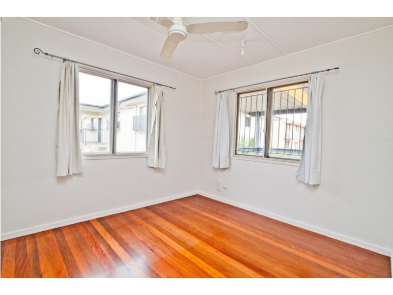118 Chaucer Street, Moorooka QLD 4105