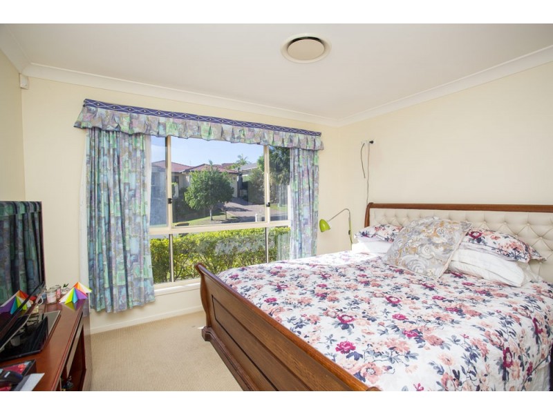 3 Lillywood Place, Molendinar QLD 4214