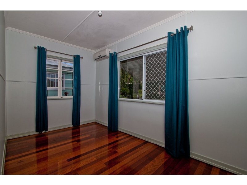 12 McCarthy Road, Salisbury QLD 4107