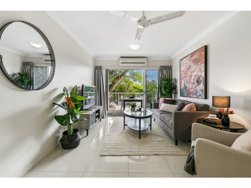 2/12 Lake Street, Yeronga QLD 4104