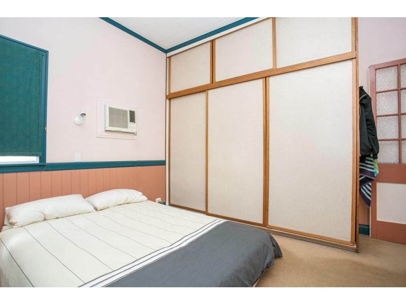 15 Paragon Street, Yeronga QLD 4104