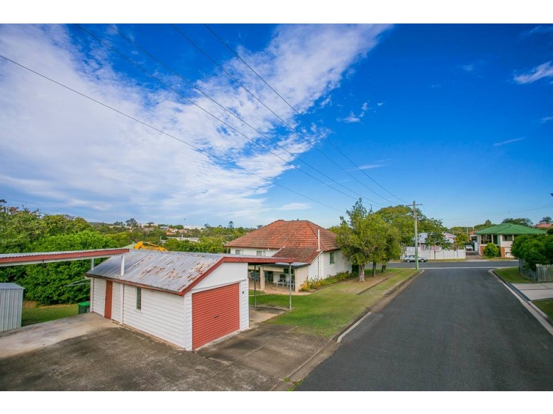 19 Dinmore Street, Moorooka QLD 4105