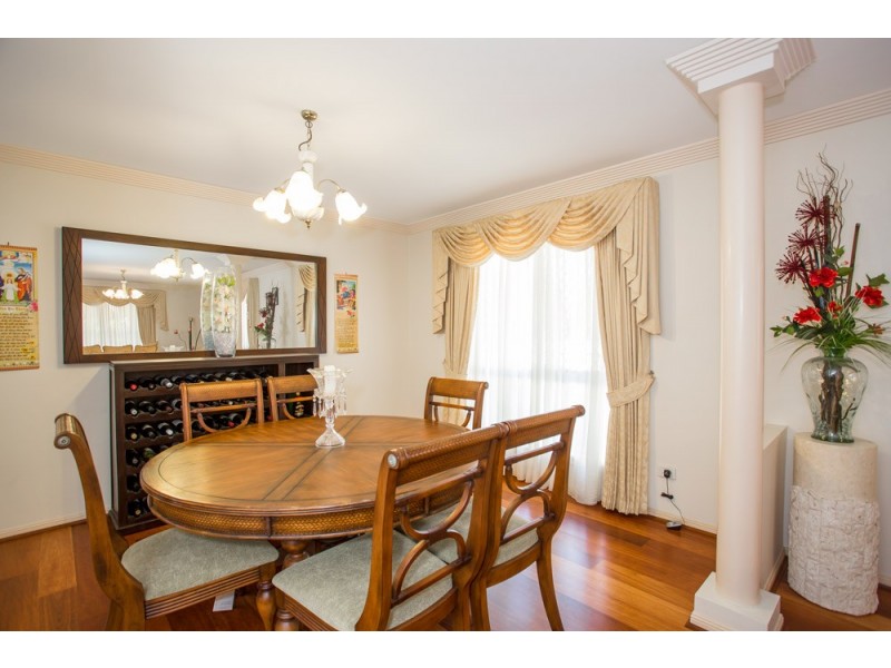 72 Sunflower Crescent, Calamvale QLD 4116