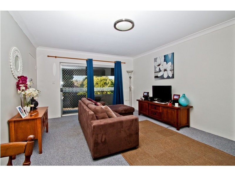 2/36 Burke Street, Coorparoo QLD 4151