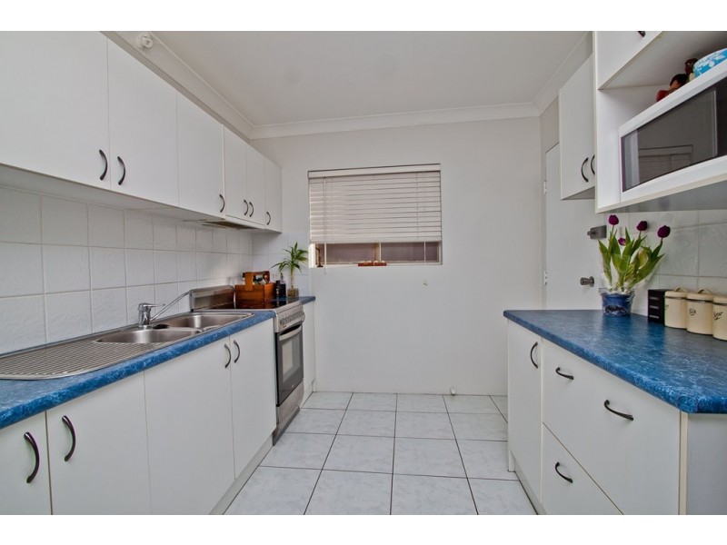 2/36 Burke Street, Coorparoo QLD 4151