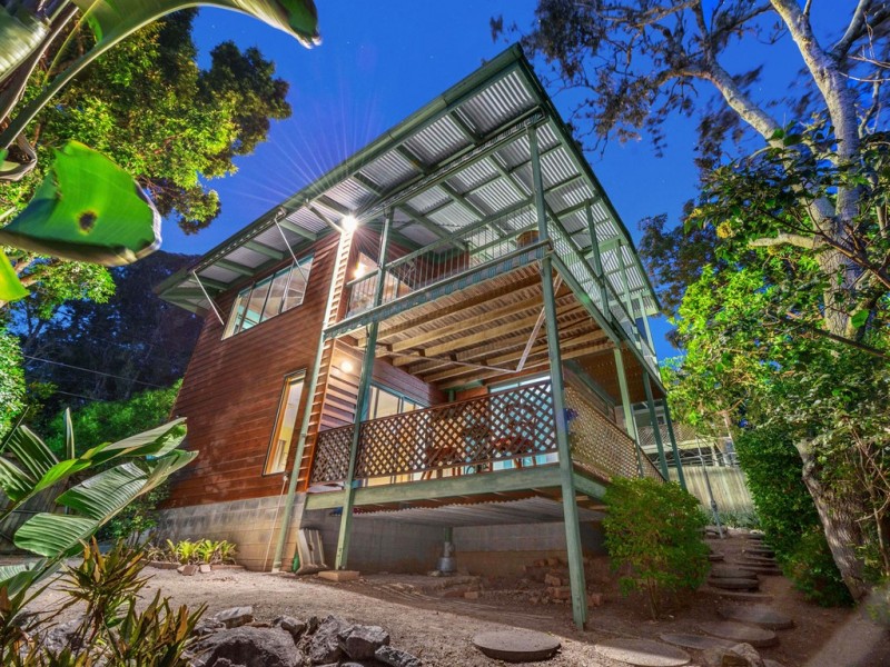 40 Princess Street, Fairfield QLD 4103