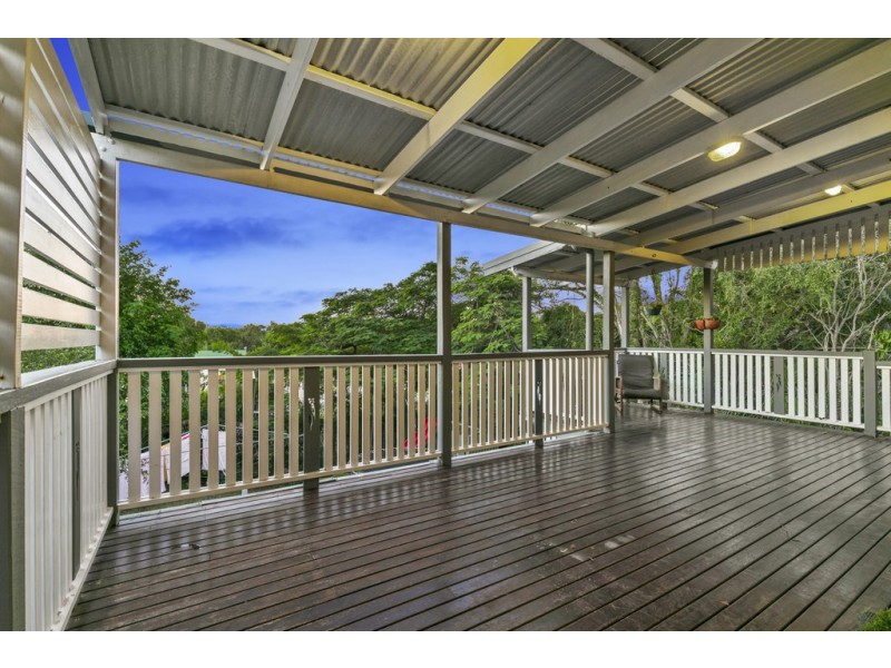 44 Brassey Street, Fairfield QLD 4103