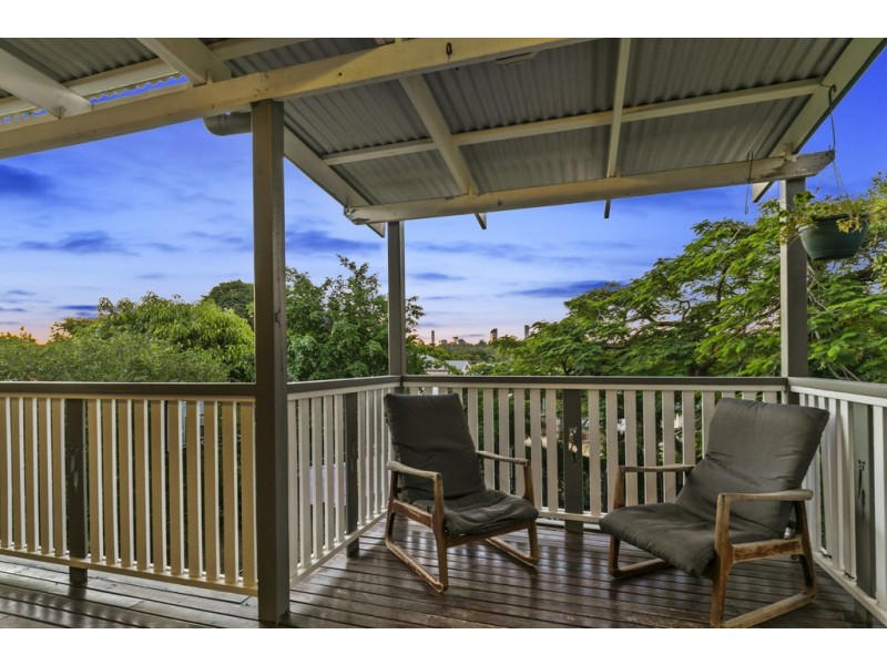 44 Brassey Street, Fairfield QLD 4103