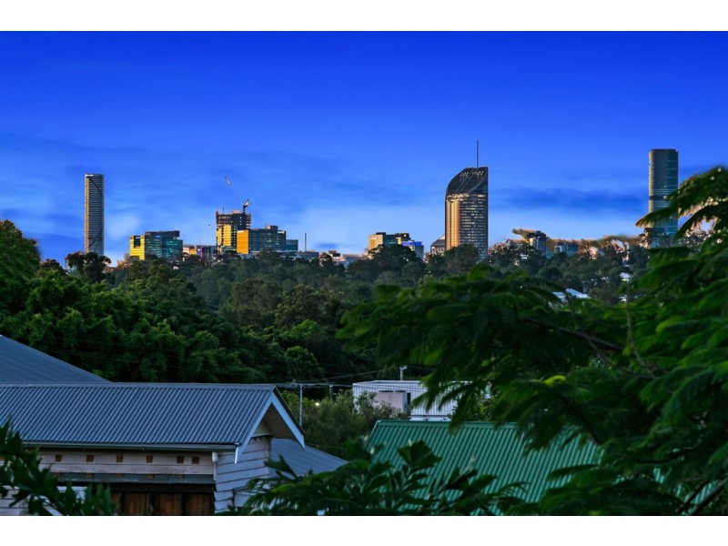 44 Brassey Street, Fairfield QLD 4103