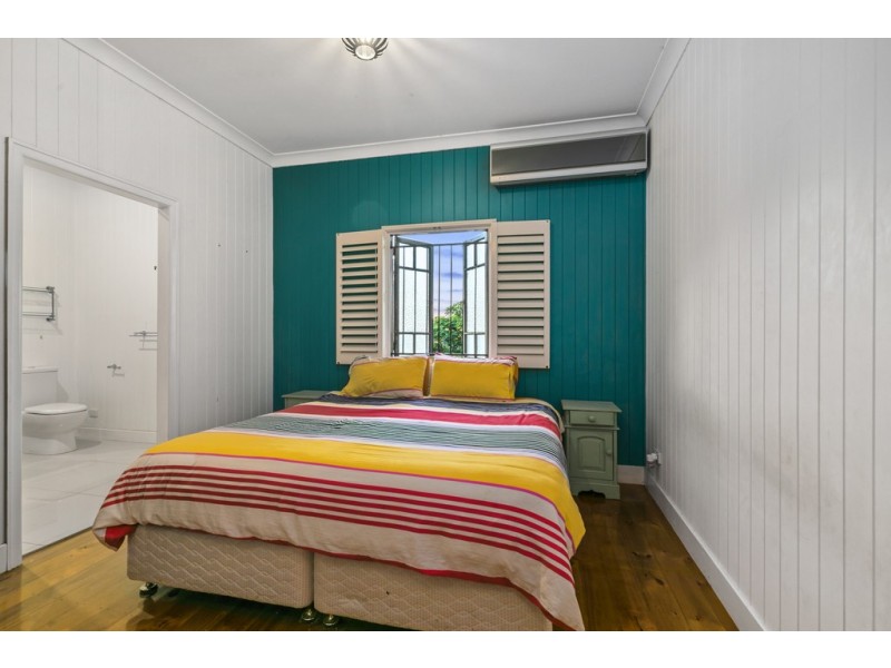 44 Brassey Street, Fairfield QLD 4103